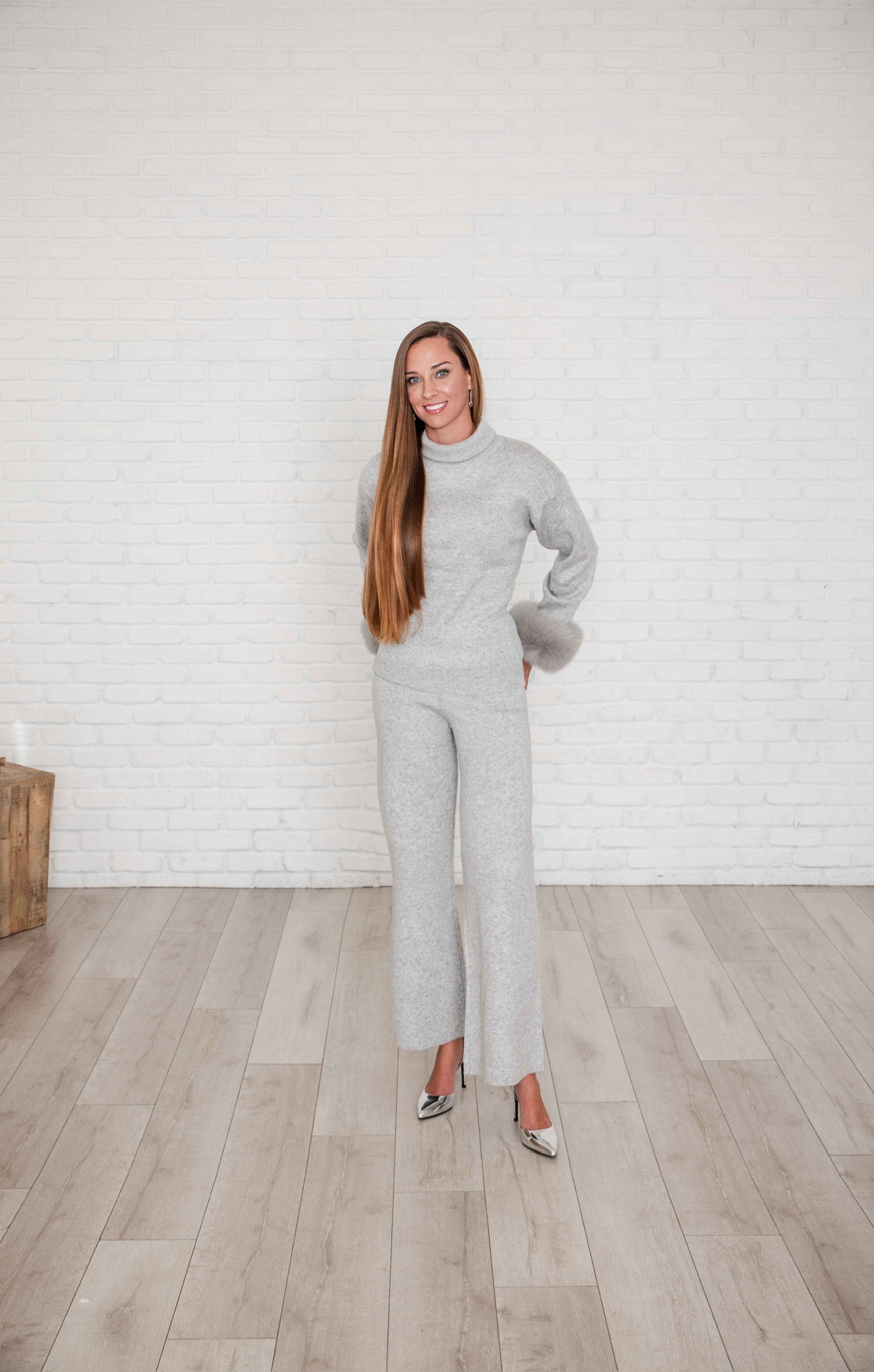 Deandra loungewear with fur trimmed sleeve